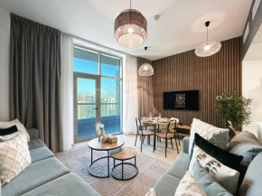 Trophy - Luxury Waterfront 2BR with Big Terrace Full Marina Canal Views